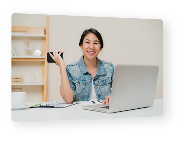 Rie, an English to Japanese translator, collaborates with prestigious hospitality companies.